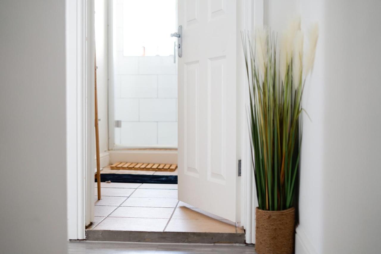 Brighton City Centre 2Br Apartment - Perfect For Contractors, Families & Groups - Free Parking & Walk To Beach Esterno foto